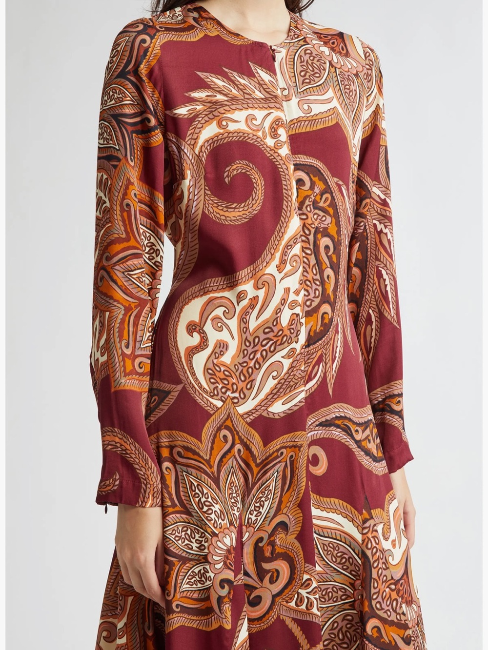 Farm Rio - Brand New (S) - Paisley Maxi Dress in Burgundy and Cream - Picture 5 of 9